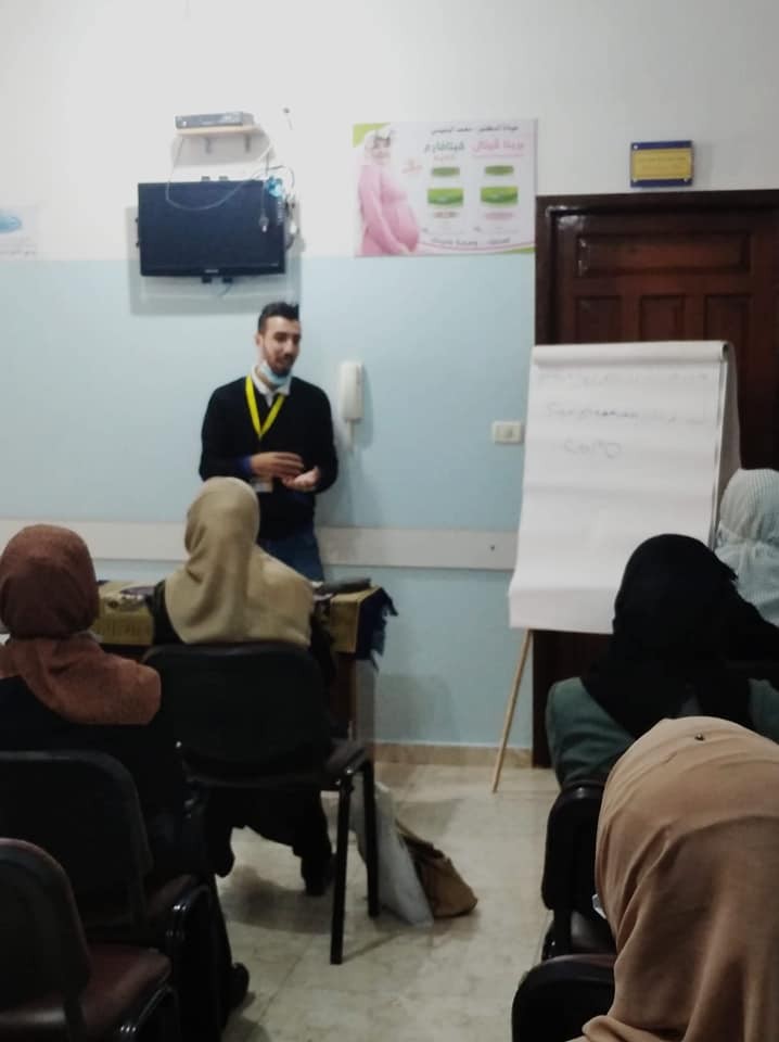 ورشة توعوية في مُخيّم النصيرات للتعامل مع الأطفال تزامناً مع عودتهم للروضات