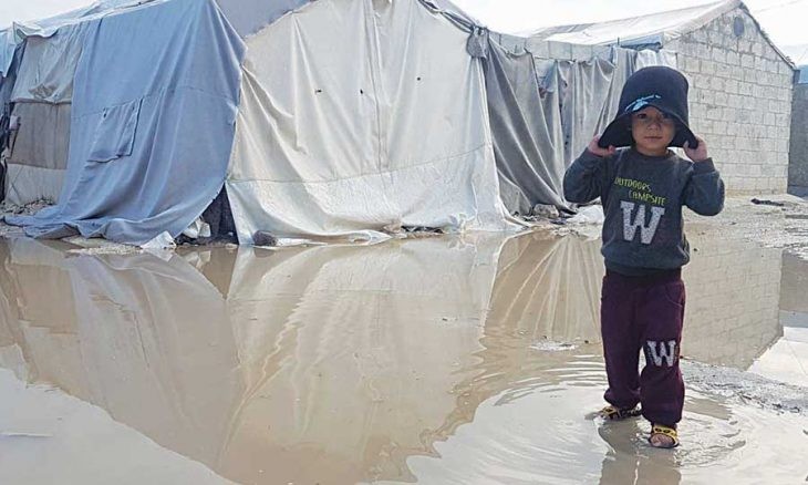 دعوة لتنسيق الجهود لإغاثة مخيّمات الشمال السوري في ظل المنخفضات الجوية