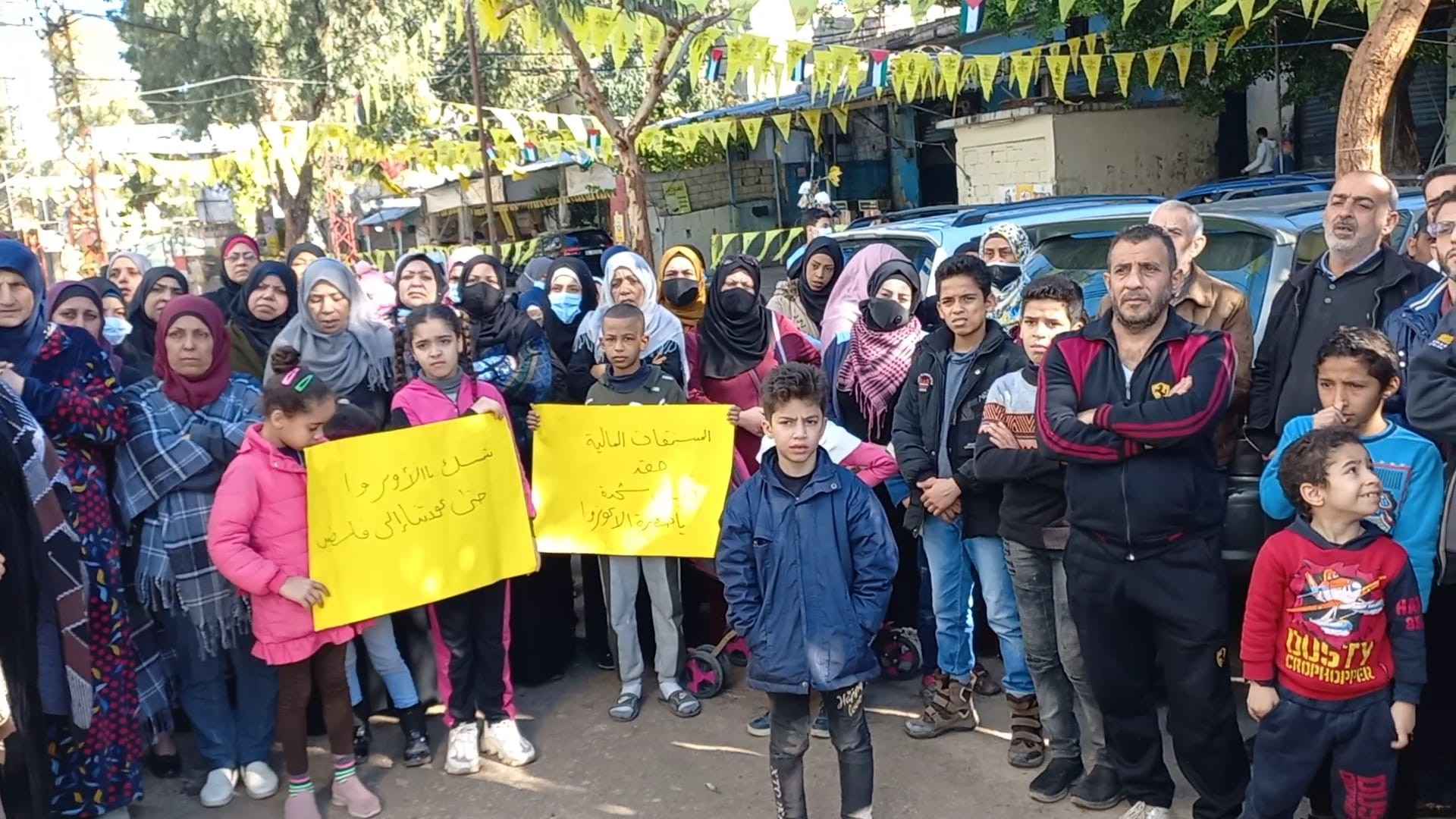 فلسطينيو سوريا يستأنفون حراكهم في "عين الحلوة" وشمال لبنان ضد تقليص معونة "أونروا"