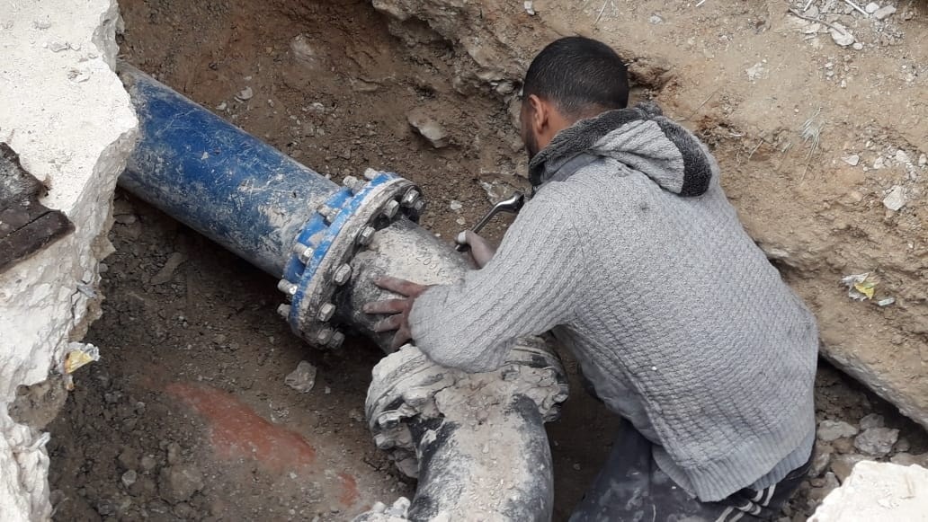 تطوير تمديدات بئر مياه في مخيم عين الحلوة بتمويل من منظمة التحرير