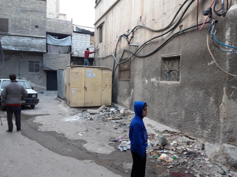 الدعوة لتوقيع عريضة من أجل توفير الكهرباء في مخيم اليرموك
