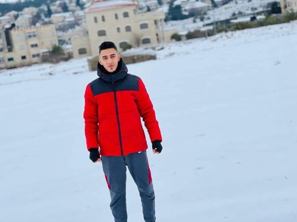 مضرب عن الطعام.. السلطة تمدّد اعتقال أحد نشطاء مخيم الجلزون
