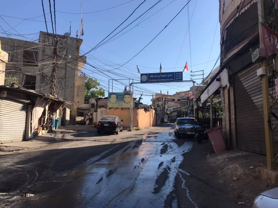 أهالي حي المؤسسة في "برج الشمالي" يطالبون "أونروا" بإصلاح البنى التحتية
