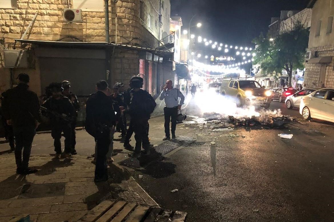 الاحتلال يعتقل 6 فلسطينيين من الناصرة جراء قمع وقفة نصرة للأقصى