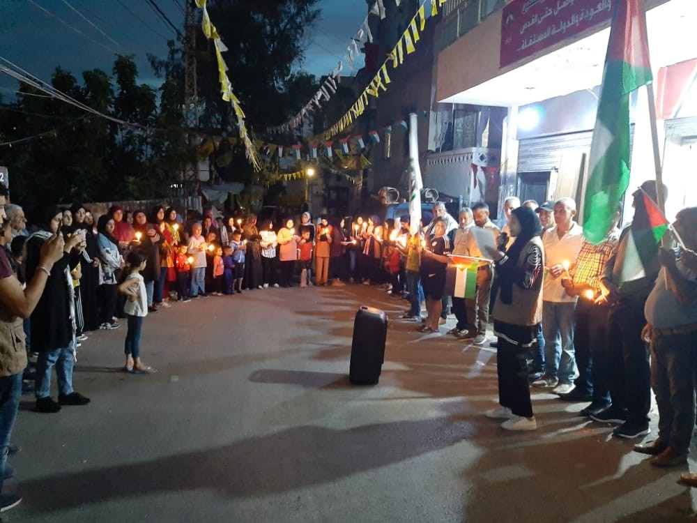 وقفات تنديد في مخيمات و مناطق لبنانية باغتيال الصحفية شيرين ابو عاقلة