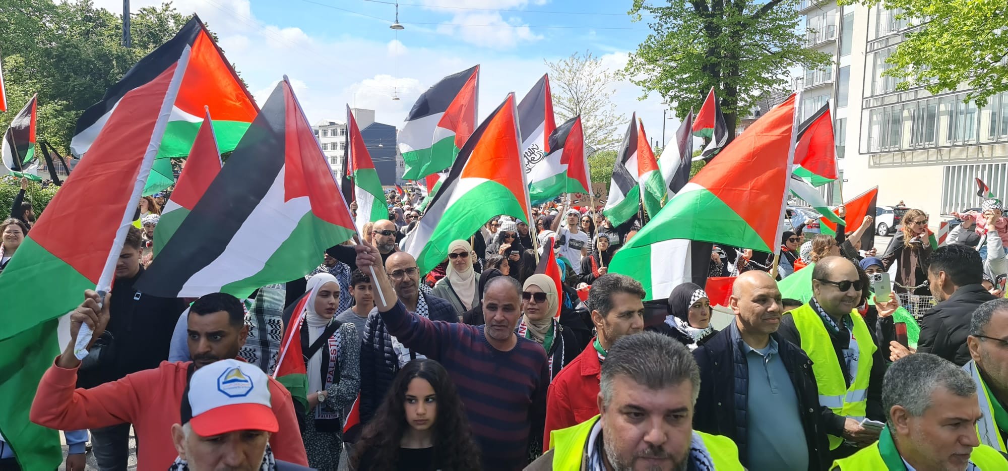 فلسطينيون يملؤون مدناً أوروبية عدة بمظاهرات يوم النكبة