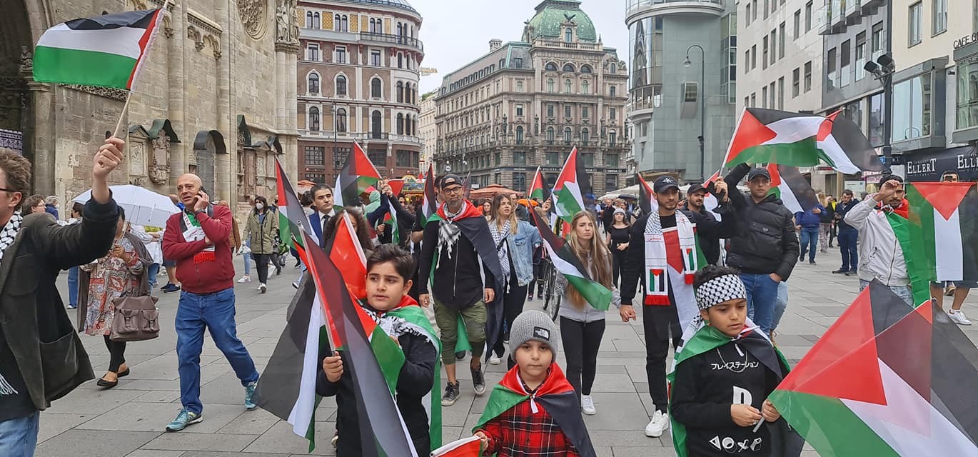 مسيرات أعلام فلسطينية في مدن أوروبيّة دعماً لأهالي القدس والاقصى