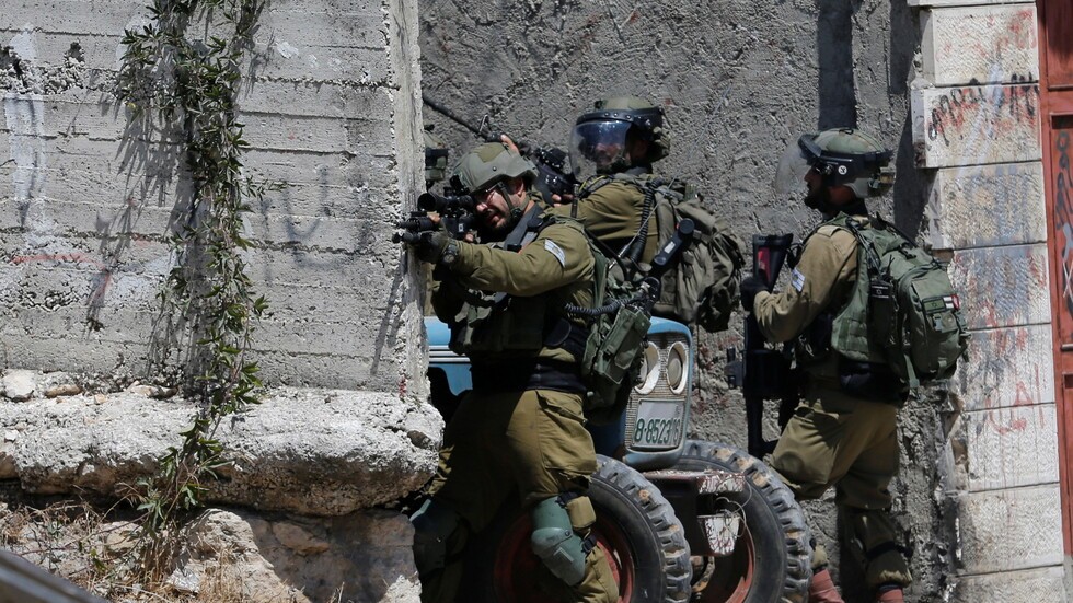 استشهاد عامل فلسطيني برصاص الاحتلال جنوب قلقيلية