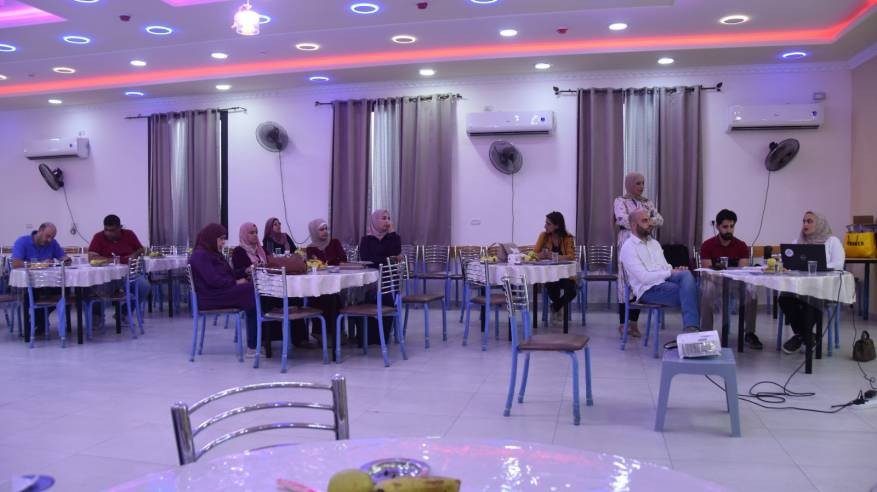 اجتماع يناقش المشاريع ذات الأولوية لتحسين مخيم عين السلطان