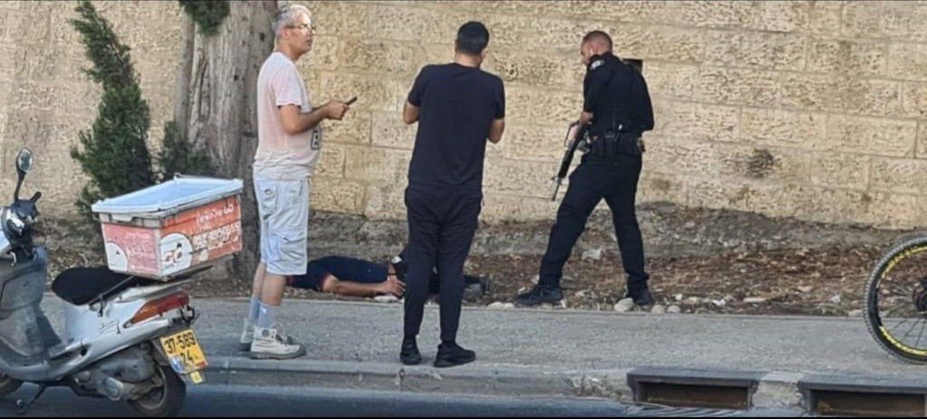 إصابة فلسطيني برصاص الاحتلال بدعوى تنفيذه عملية طعن في القدس