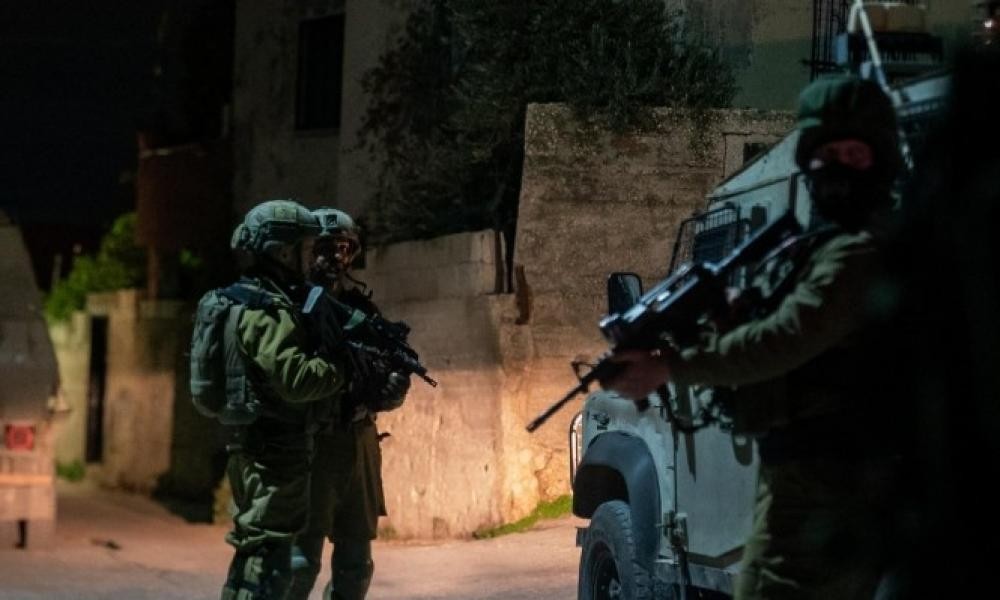 اعتقالات وإصابات برصاص جيش الاحتلال في عدّة مناطق بالضفة