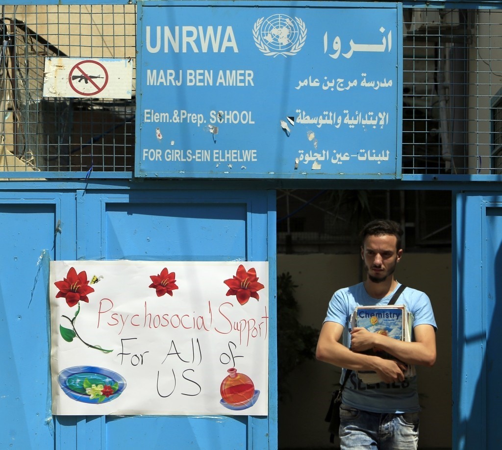 نسبة نجاح متدنية بالشهادة المتوسطة في مدارس "أونروا" بلبنان ودعوة إلى الوكالة لتحمّل مسؤولياتها