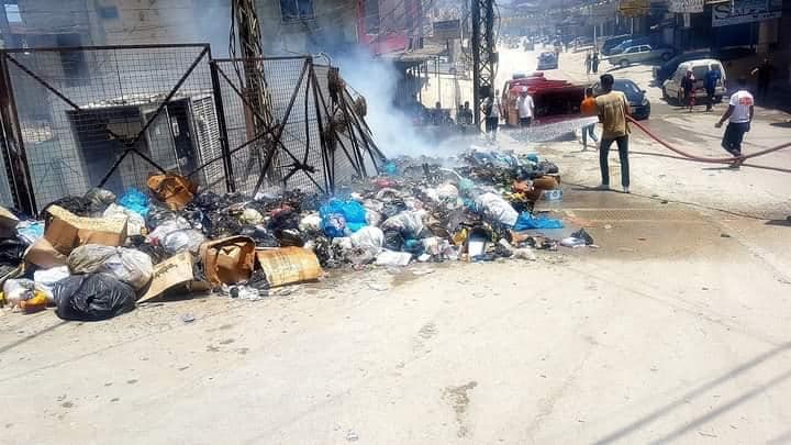 إهمال "أونروا" يغرق مخيم نهر البارد بالنفايات خلال العيد