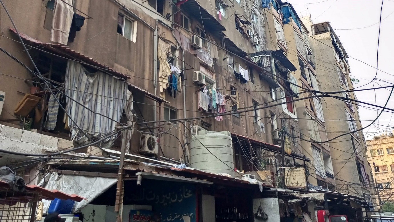 مئات العائلات الفلسطينية محرومة من الماء في "مستشفى غزة" في صبرا