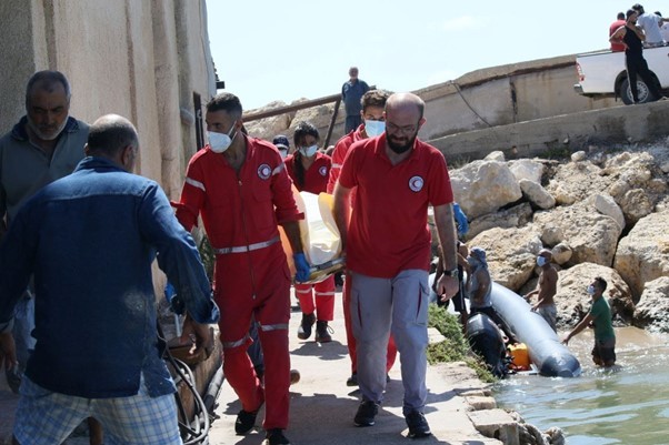حداد في مخيمات الشمال غداً وتواصل عمليات البحث عن مفقودي مركب طرطوس