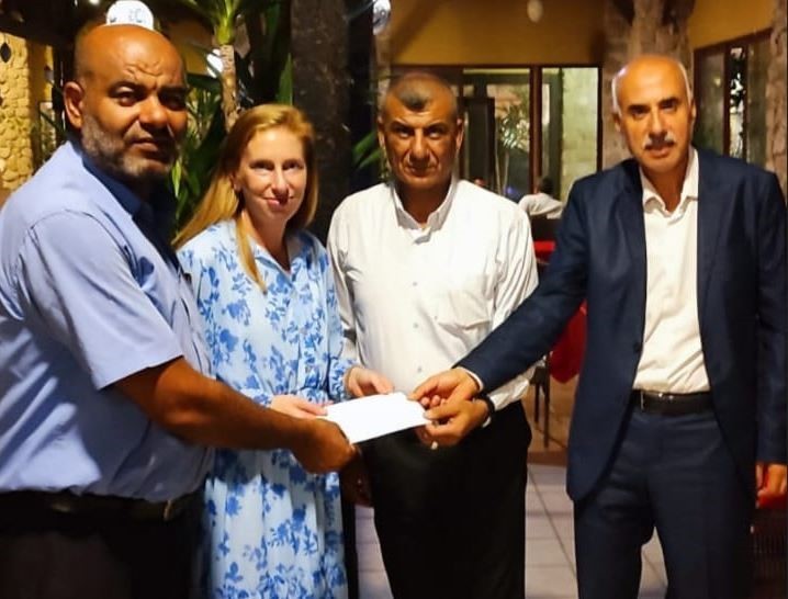 متضررو عدوان 2014 يسلمون الاتحاد الأوروبي مذكرة احتجاج