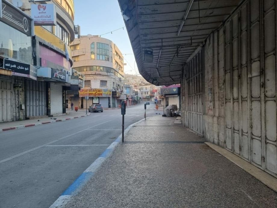 الإضراب الشامل يعم مخيم جنين حداداً على أرواح الشهداء