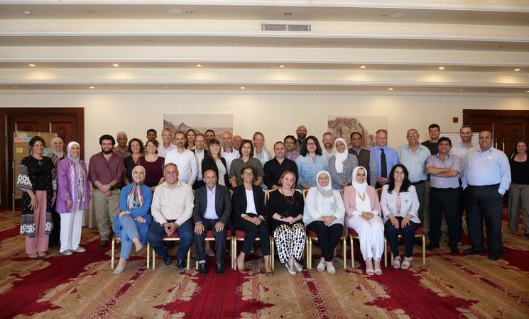 الوكالة الألمانية للتعاون تناقش مع "أونروا" الشراكة المستقبلية