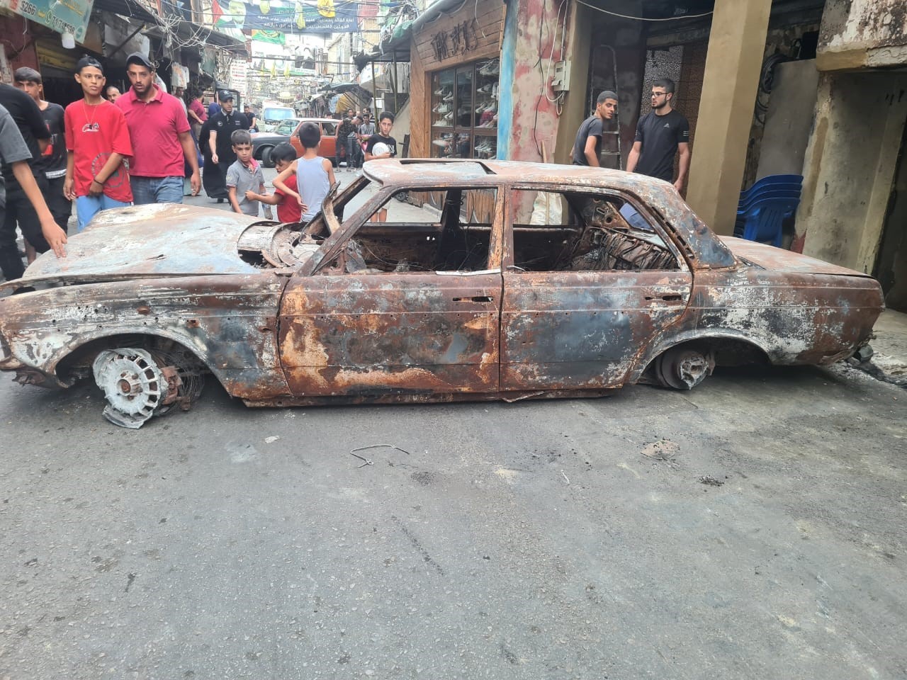 متضررو اشتباكات "عين الحلوة" يبدؤون التصعيد لتحريك ملف صرف التعويضات