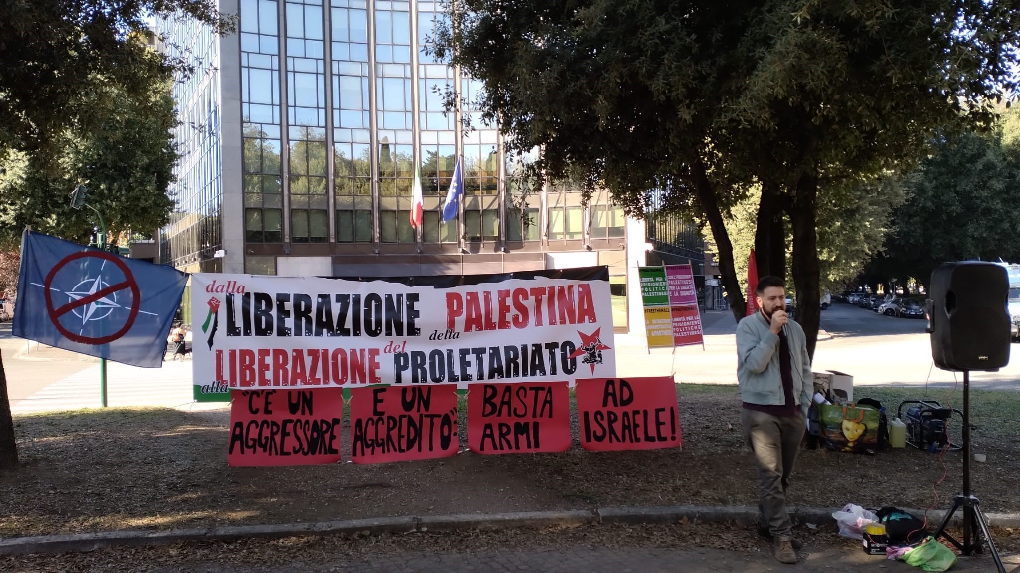 اعتصام في روما رفضاً للتعاون مع الاحتلال وتضامناً مع فلسطين