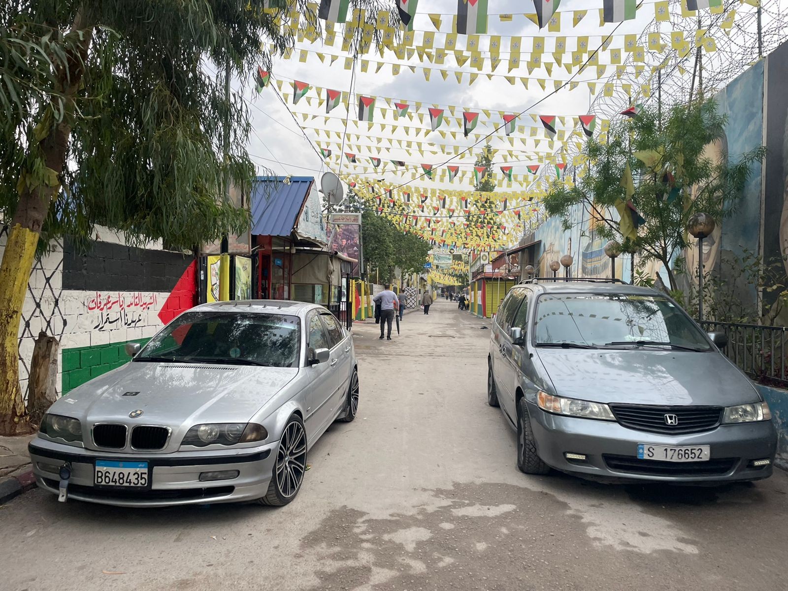 متضررو معارك عين الحلوة يغلقون الشارع للمطالبة بصرف التعويضات