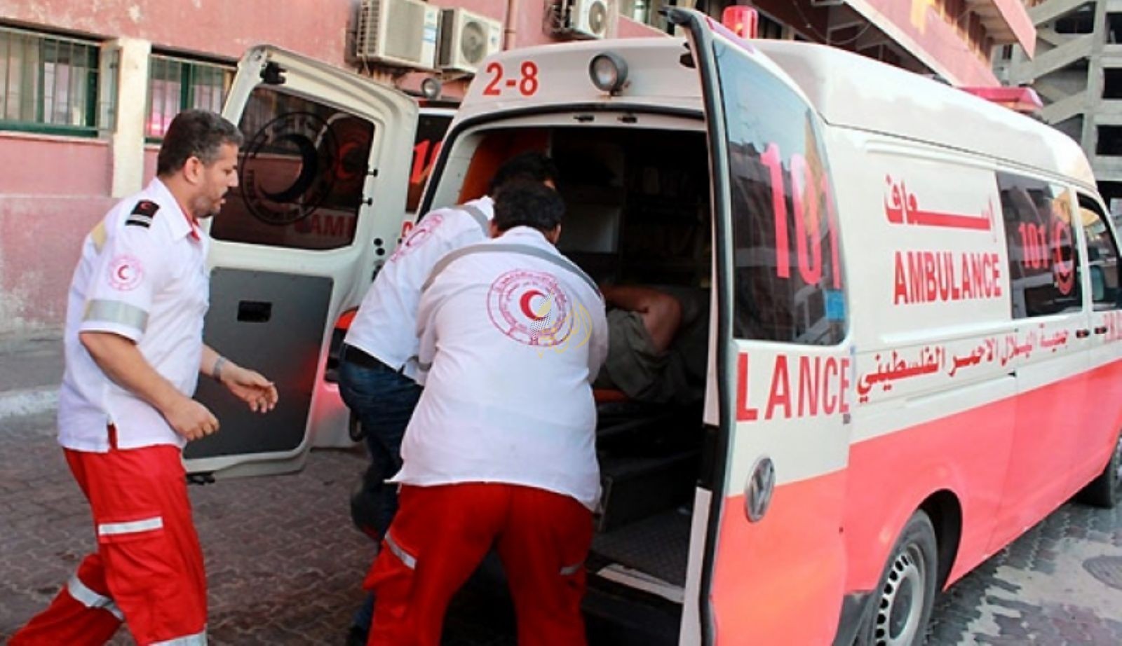 إصابة طفل بمخيم البريج جراء انفجار جسم متفجّر