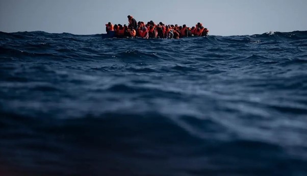 سفارة السلطة في تونس تتسلم جثامين 8 من ضحايا  غرق مركب للهجرة