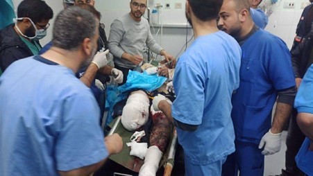 إصابة صحفيين فلسطينيين اثنين بجراح خطيرة جراء استهداف "إسرائيلي" في رفح