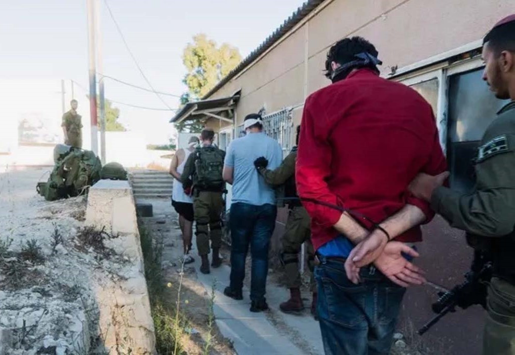 اعتقال 20 فلسطينياً في الضفة الغربية يرفع أعداد المعتقلين إلى 7605 منذ 7 أكتوبر