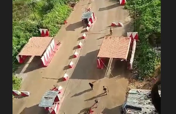 اللجنة الأمنية لمخيم البداوي تسلم مُطلق النار على حاجز للجيش اللبناني