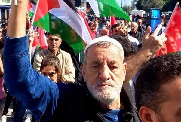 الإفراج عن مسن فلسطيني أوقفته السلطات التركية لعدم امتلاكه "كملك"