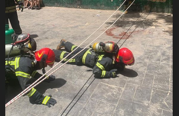 أفواج الإطفاء تواصل تدريباتها المكثفّة في "عين الحلوة" و "شاتيلا"
