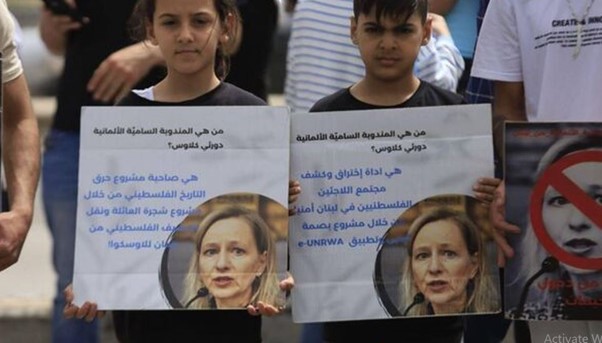 اتحاد المعلمين يدعو للالتزام بمقاطعة إدارة "أونروا" على خلفية توقيف معلم