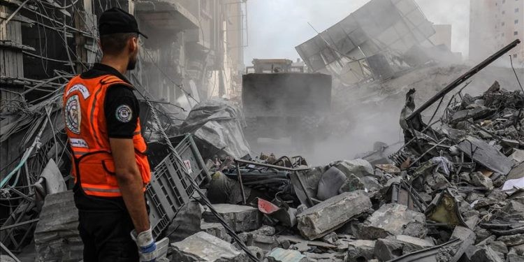 الدفاع المدني: أكثر من 10 آلاف شهيد لا يزالون تحت الأنقاض