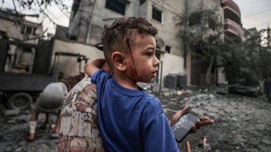"الأورومتوسطي": الاحتلال أعدم 12 فلسطينياً من عائلة واحدة أثناء نزوحهم