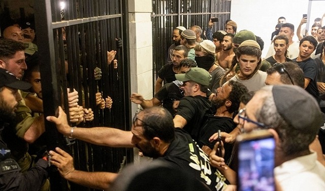 هيئة الأسرى: ما حصل في "سدي تيمان" جرائم حرب والإجراءات "الإسرائيلية" مسرحية سخيفة