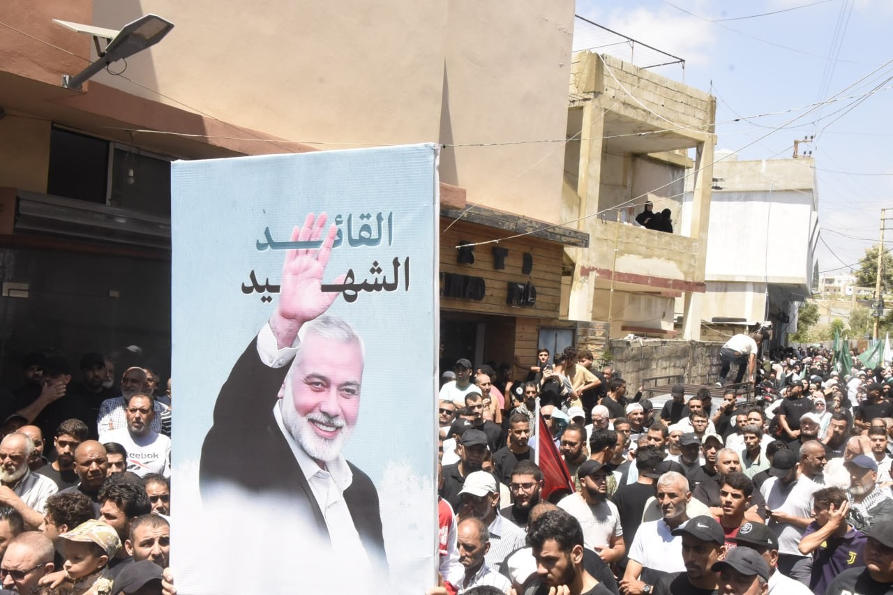 قياديون ولاجئون فلسطينيون في لبنان: اغتيال هنية يزيدنا تمسكاً بالتحرير والعودة
