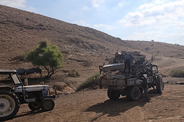 تصاعد الاعتداءات يهجّر 14 عائلة من تجمع "أم الجمال" في الأغوار الشمالية