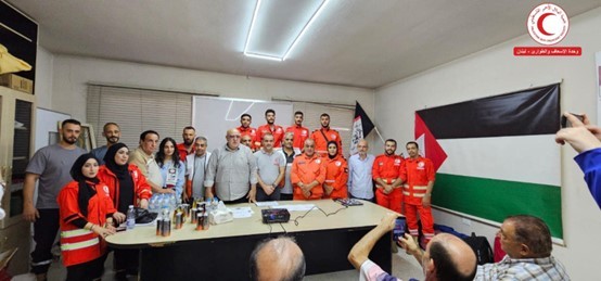 فرق الإسعاف والطوارئ الفلسطينية في لبنان تنفذ تدريبات تحاكي حالات حروب