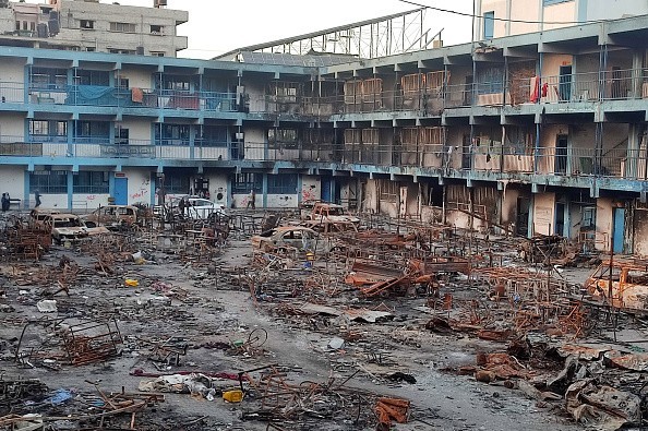 جيش الاحتلال يقصف 16 مدرسة تؤوي نازحين في قطاع غزة خلال شهر واحد