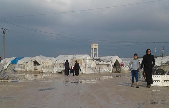 أزمة جوع وفقر مطلق تلاحق الفلسطينيين المهجرين في الشمال السوري