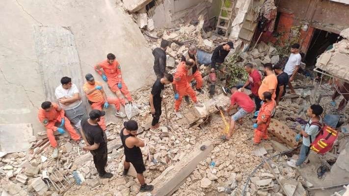 ارتقاء فلسطينية في مخيم عين الحلوة متأثرة بجراحها جراء غارة "إسرائيلية"