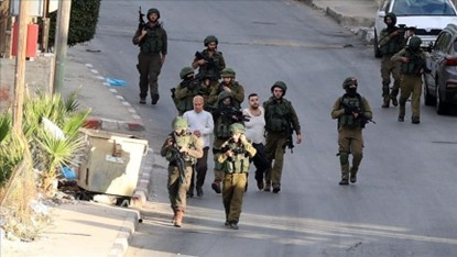 قوات الاحتلال تعتقل أكثر من 20 فلسطينيًا في حملة واسعة طالبت مخيمات الضفة والقدس