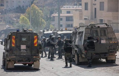 استشهاد شاب فلسطيني في تياسير واعتقالات بالضفة
