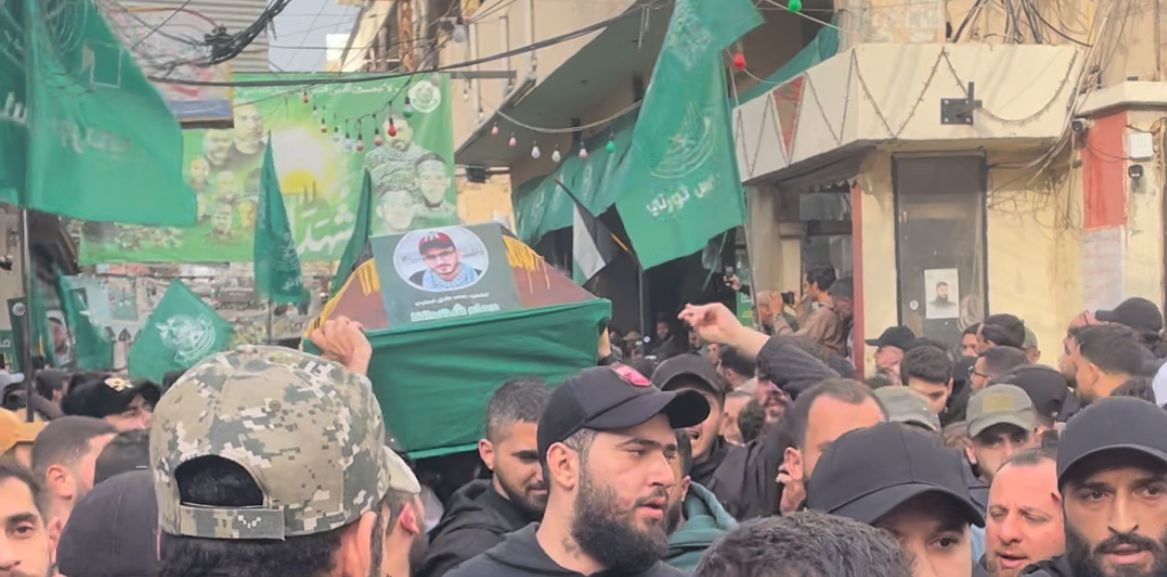 إدانات فصائلية وشعبية إثر اغتيال الشابين الصاوي والخطيب في مخيم عين الحلوة