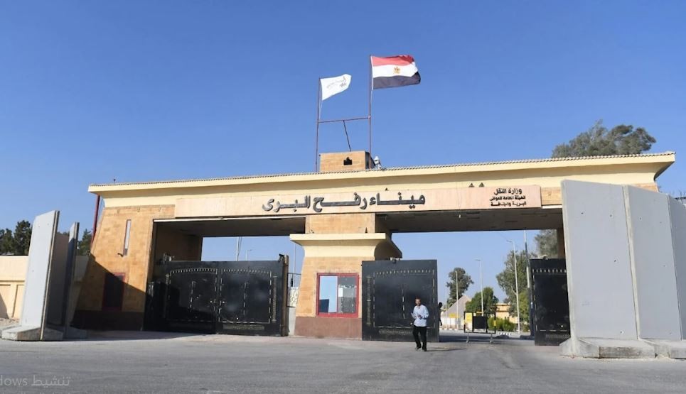غزة: عبور 60 فلسطينيًا و22 مريضًا عبر معبر رفح البري أمس