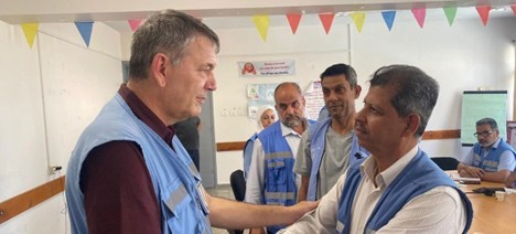 "لازاريني" يختتم ولايته في "أونروا" بتجديد التحذيرات من انهيار الوكالة واستمرار الكارثة في غزة