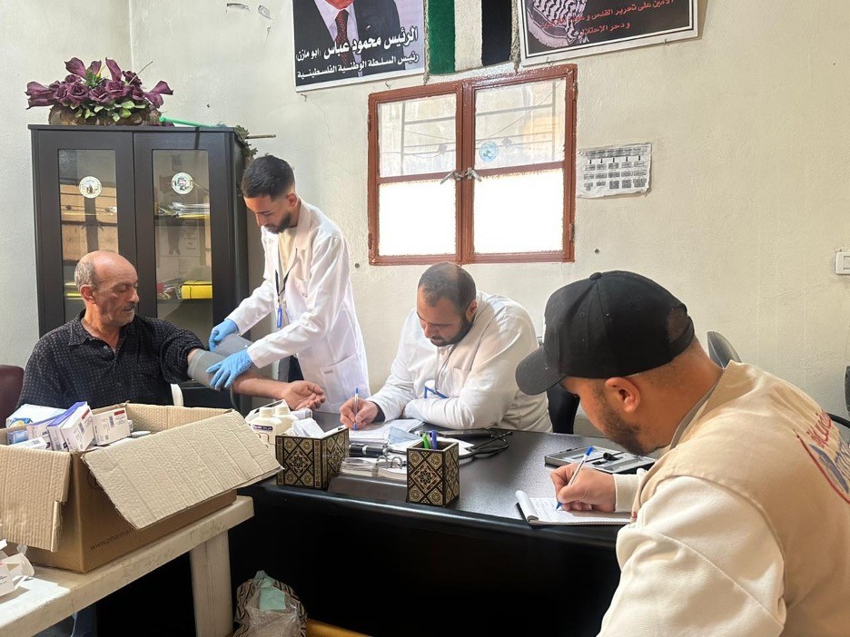 يوم طبي في مخيم الجليل وخدمات علاجية وأدوية للنازحين الفلسطينيين في البقاع
