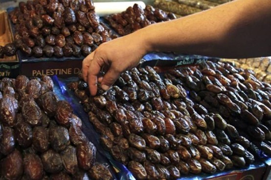 حملة  في المغرب لضمان خلو موائد رمضان من التمور التي ينتجها الاحتلال