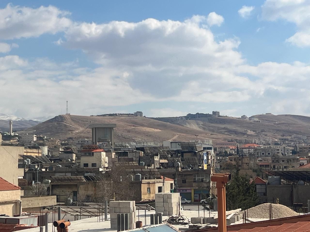 هلع في مخيم الجليل ونزوح جديد إليه على وقع تهديدات "اسرائيلية" في بعلبك